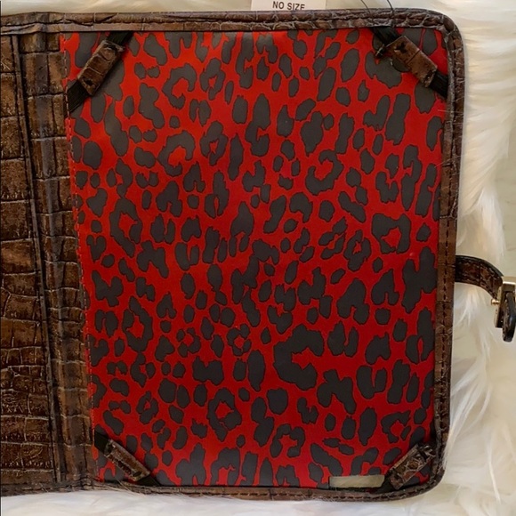 NWT Dana Bachman Snap Tablet Cover - Picture 4 of 8